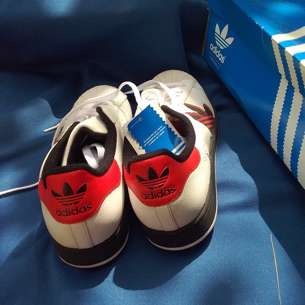 Adidas mens shoes - Picture 2 of 5